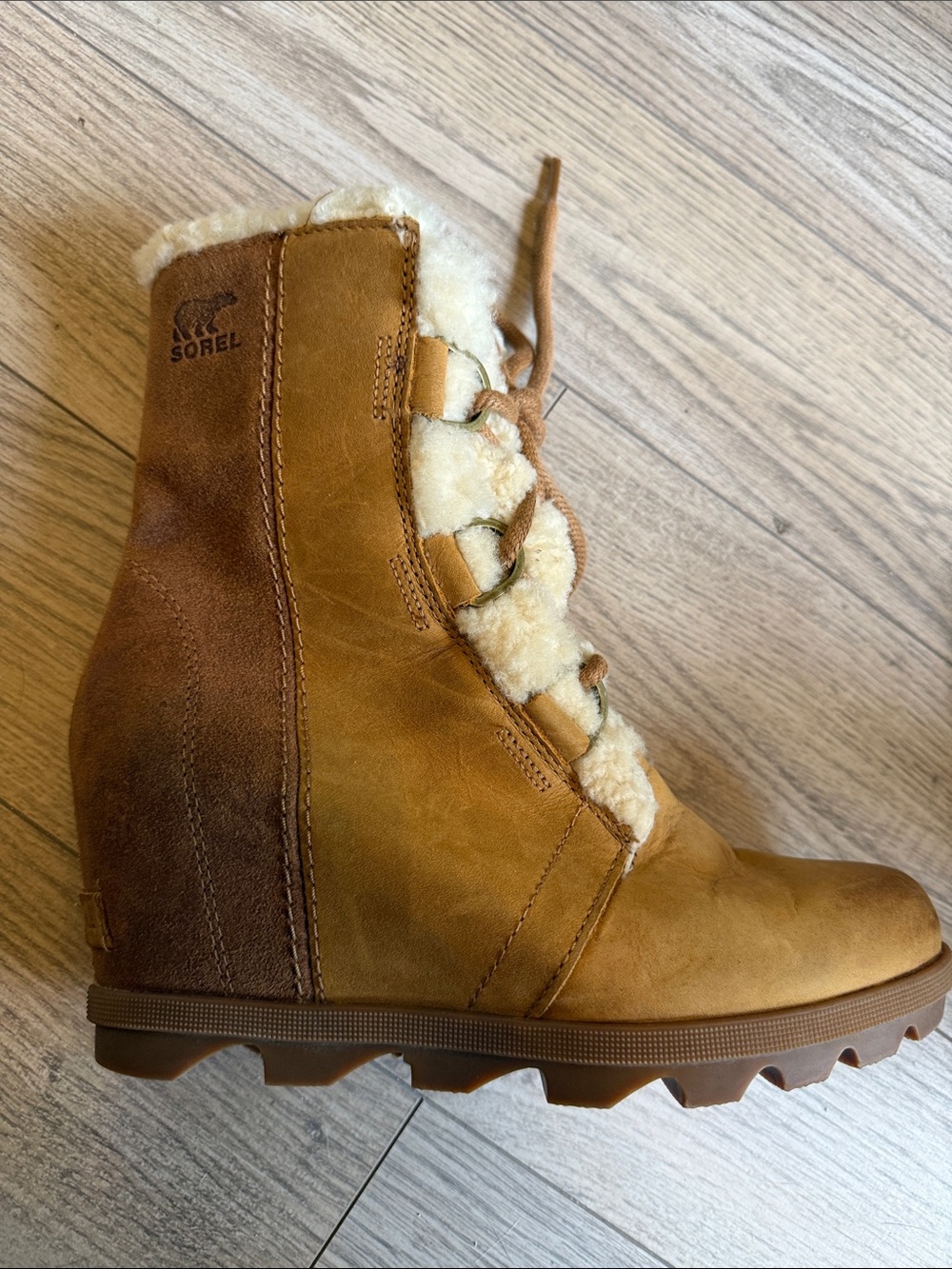 Sorel Joan Of Arc Wedge ll Shearling Suede Leather Tan Brown Boots Booties 8.5 - Picture 2 of 7